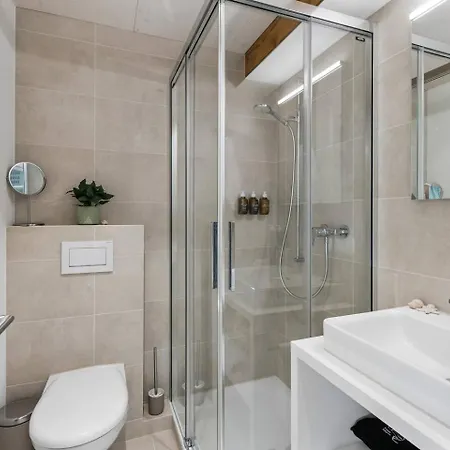 Waterfront Penthouse Ac Rooftop Free Parking * Zurigo